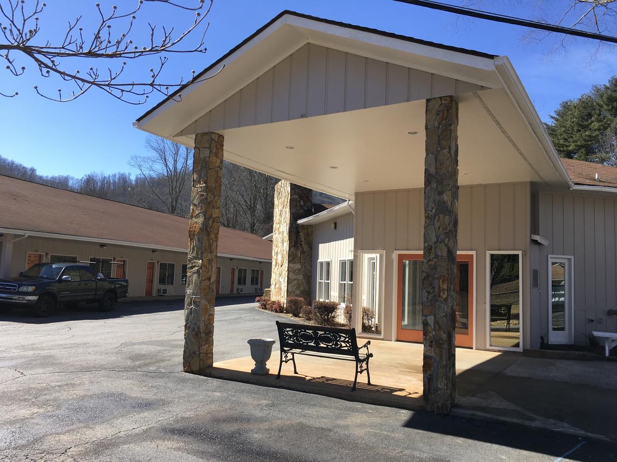 University Inn Cullowhee Exteriér fotografie