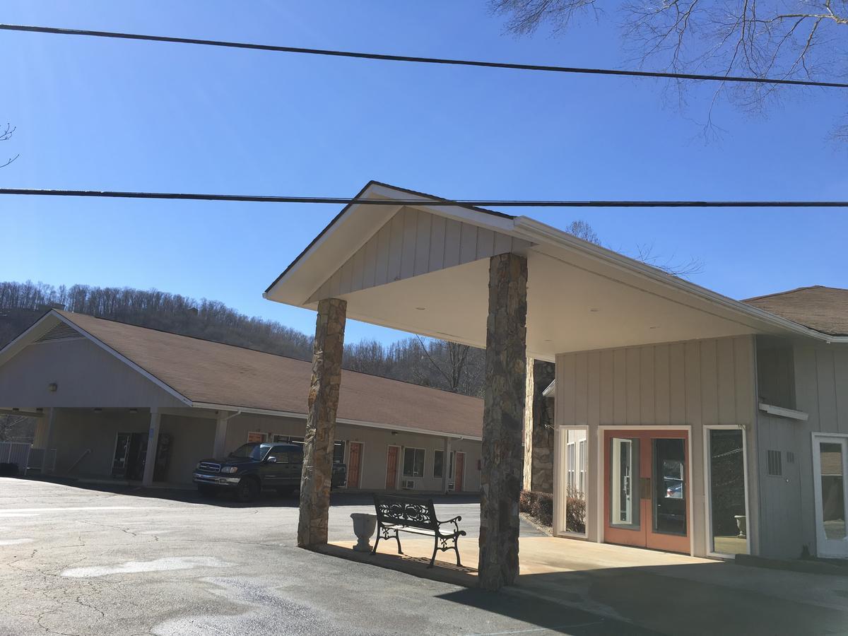 University Inn Cullowhee Exteriér fotografie